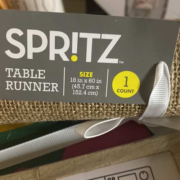 NEW Kitchen Bundle Table Runner, 3 pc signs, 2 kitchen gadgets, small brn candle - Picture 2 of 6